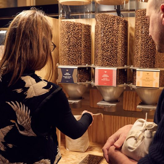 20241120-vicafe-qwstion-baglaunch-0120-2